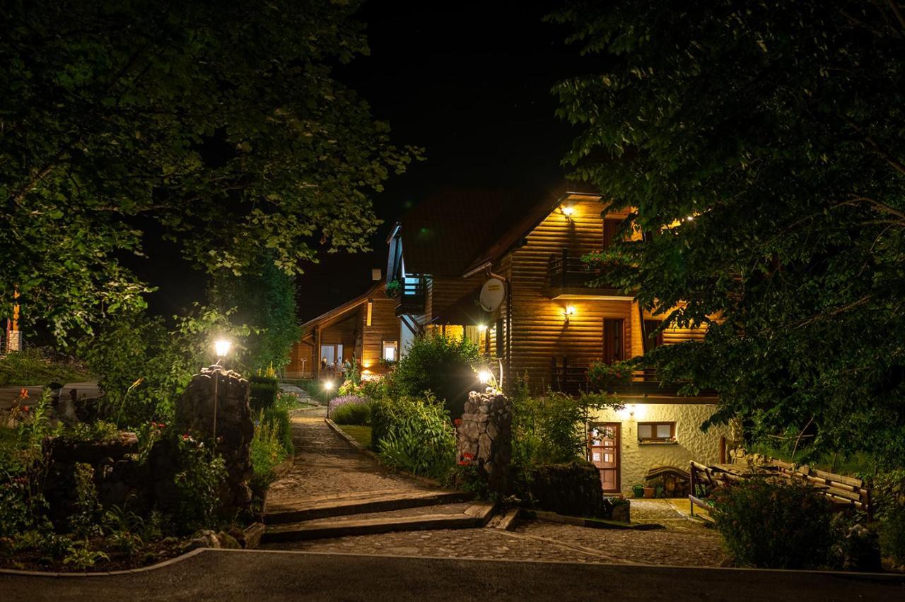 Pensjonat House Mrzlin Grad Korenica Zewnętrze zdjęcie
