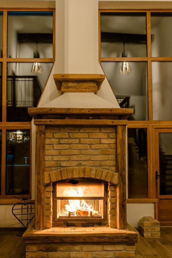 Pensjonat House Mrzlin Grad Korenica Zewnętrze zdjęcie