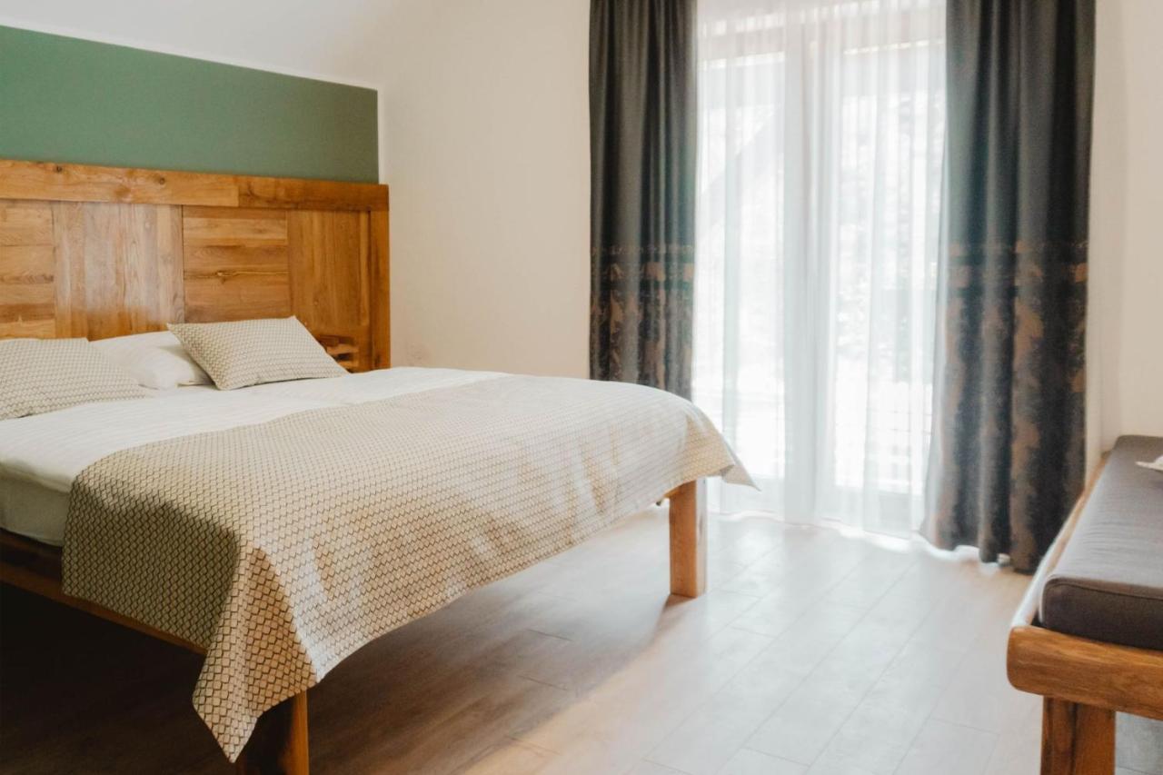 Pensjonat House Mrzlin Grad Korenica Zewnętrze zdjęcie